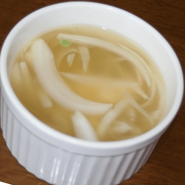 中華風サヤエンドウのスープの出来上がりです